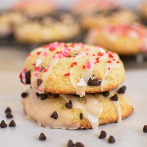 Chocolate Chip Breakfast Cookies {Muffin Top Cookies}